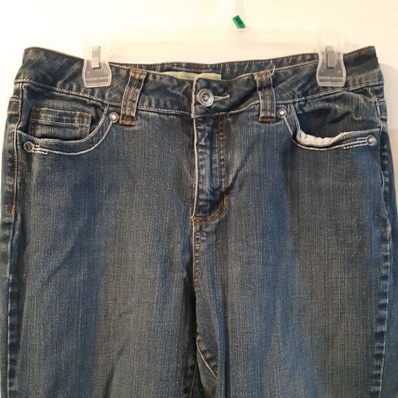 Contemporary Fit Wide Leg High Rise Jeans - Picture 2 of 9